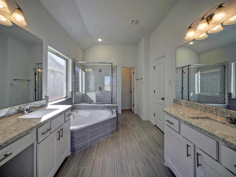2428 Demorse Dr — Photo 10