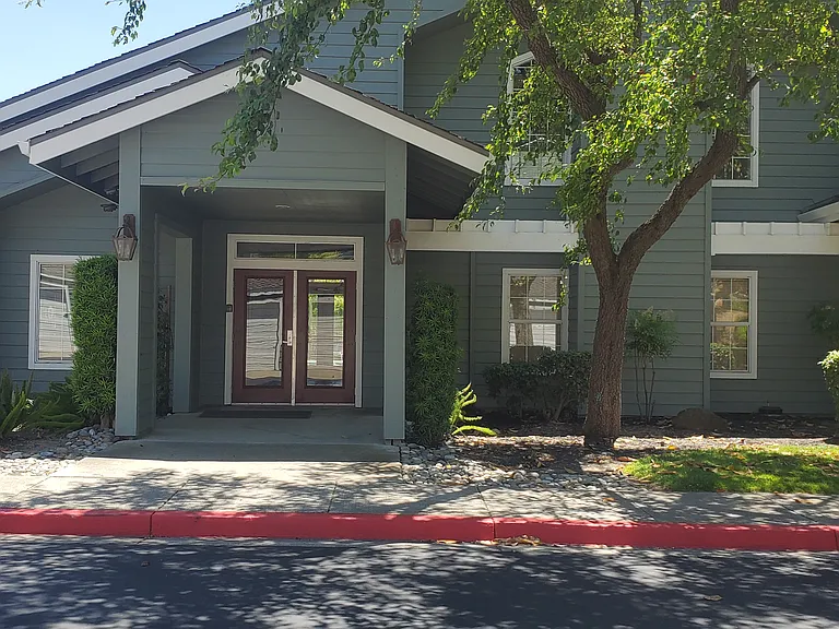 7815 Canyon Meadow Cir #B — Photo 28