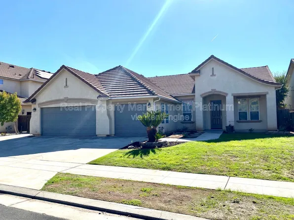 2916 Roberts Ave, Clovis, CA 93611