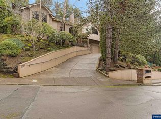 3060 Camellia Dr S, Salem, OR 97302