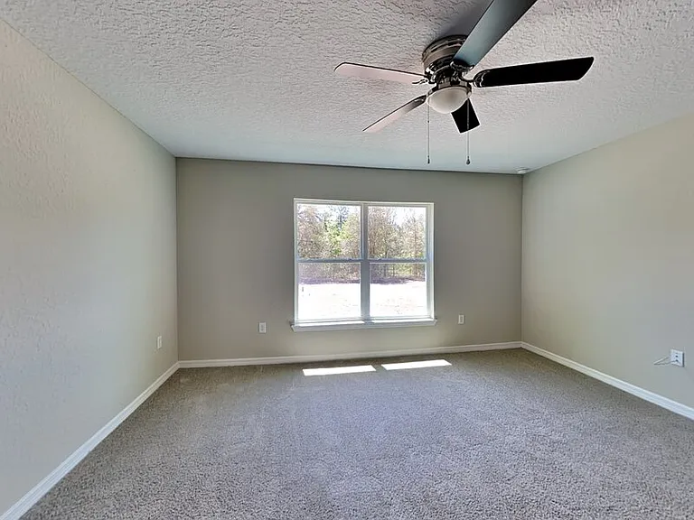 22222 SW Marine Blvd — Photo 16