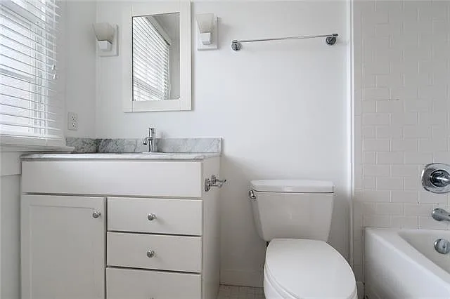 5607 Prytania St #K — Photo 6