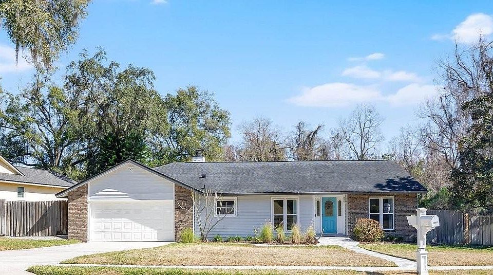 1st image of 1351 Suzanne Way
