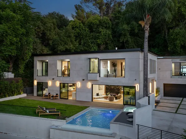 3208 Oakley Dr, Los Angeles, CA 90068