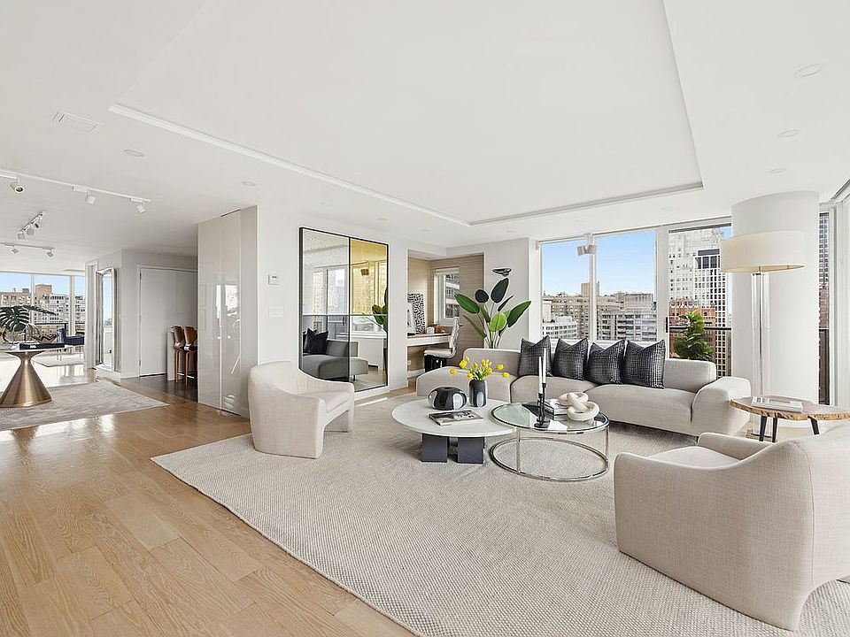 1st image of 161 W 61st St #30FG