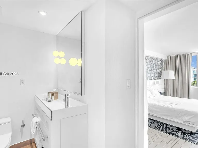 1100 West Ave #409 — Photo 19