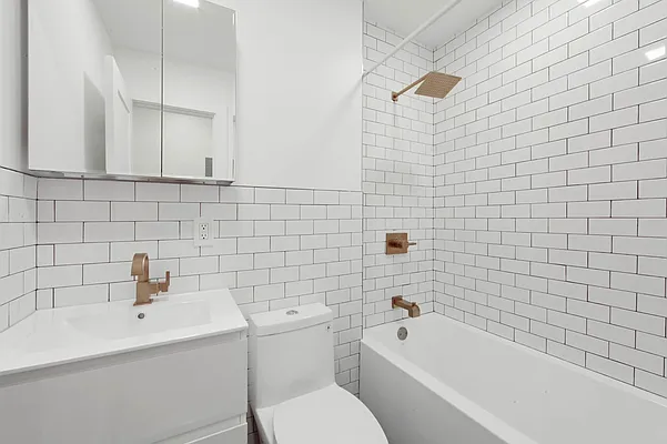 Rented by Blue Egg Realty Corp | media 21