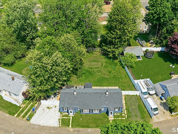 2nd image of 66-68 Alexander Drive