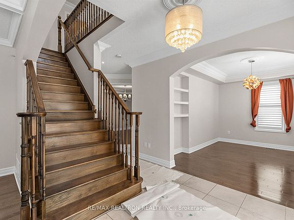 4th image of 244 Cornell Park Ave