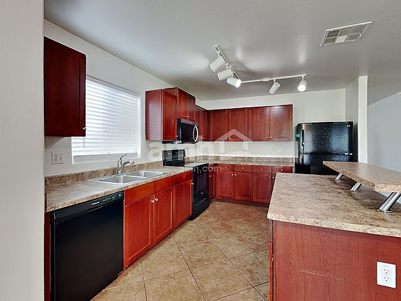 3rd image of 9224 N 184th Ln