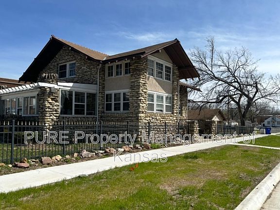 2nd image of 219 N Jefferson St