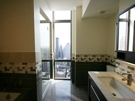 Sold by Sotheby's International Realty | media 28