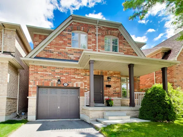 1613 Northmount Ave, Mississauga, ON L5E 1Y9