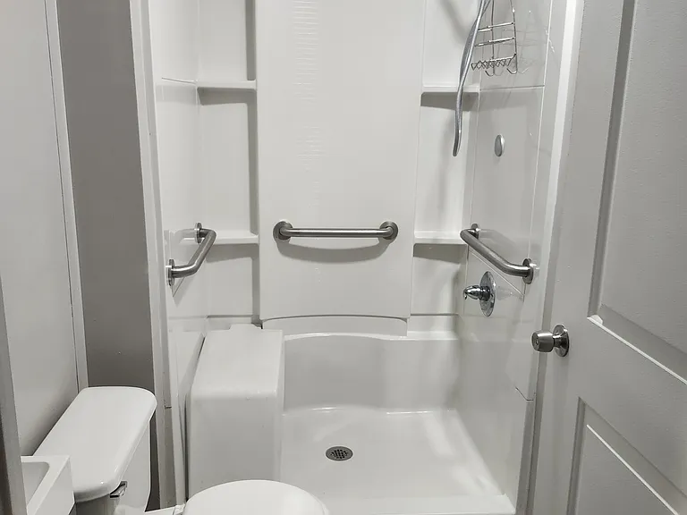 6844 Tipps St — Photo 16