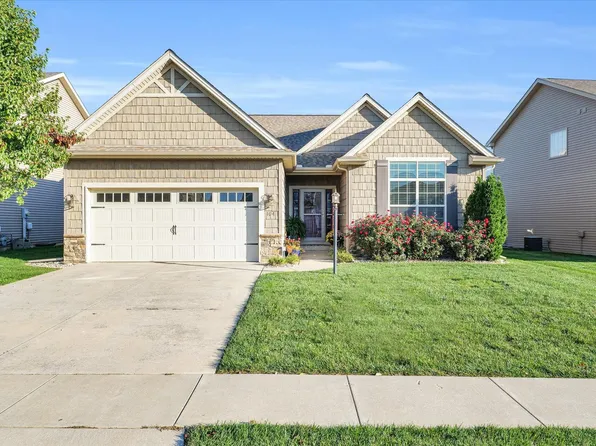 104 Sunflower St, Savoy, IL 61874