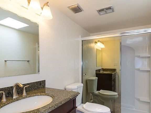 2nd image of 4557 E Bellevue St