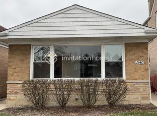 1940 N Oak Park Ave, Chicago, IL 60707