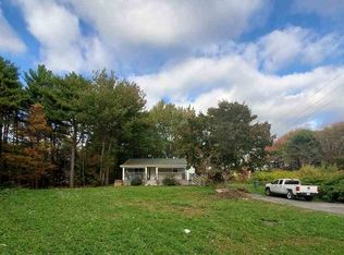 417 Hammonds Plains Rd, Bedford, NS B4B1A5