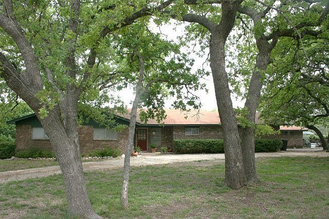 1st image of 128 Tanglewood Ln