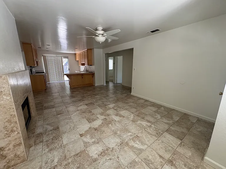 8130 San Clemente Ave — Photo 3