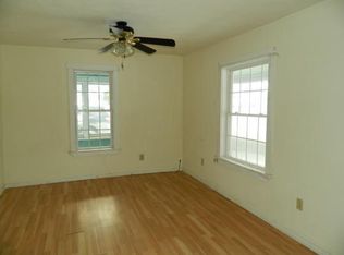 90 Gore Rd, Highgate, VT 05459