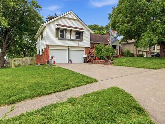 2nd image of 503 Dover Ct