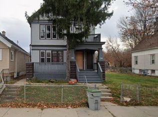 1945 W Finn Pl, Milwaukee, WI 53206