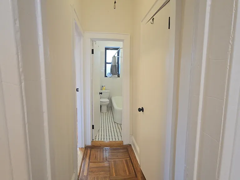 19839 32nd Ave #B6 — Photo 7