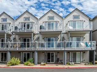 168 N Pacific St, Rockaway Beach, OR 97136