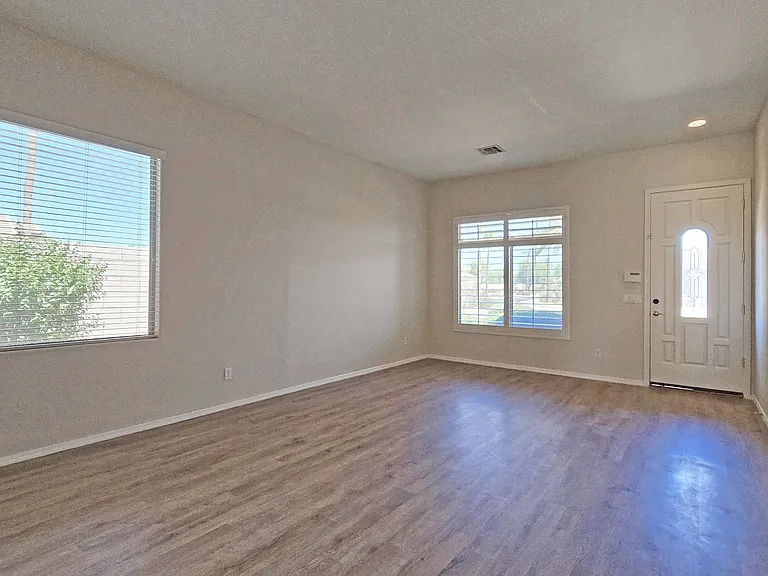 13588 W Alvarado Dr — Photo 3