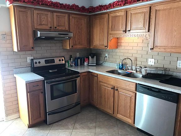 3rd image of 103 Brant Dr