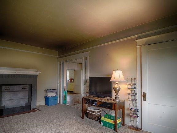 5th image of 2631 Aberdeen Ave