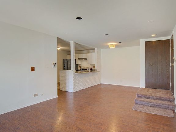 4th image of 1116 Prescott Dr APT 1A