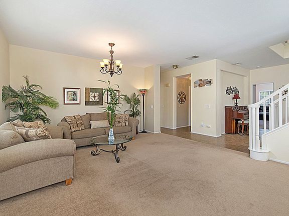 5th image of 31823 Emerald Dr