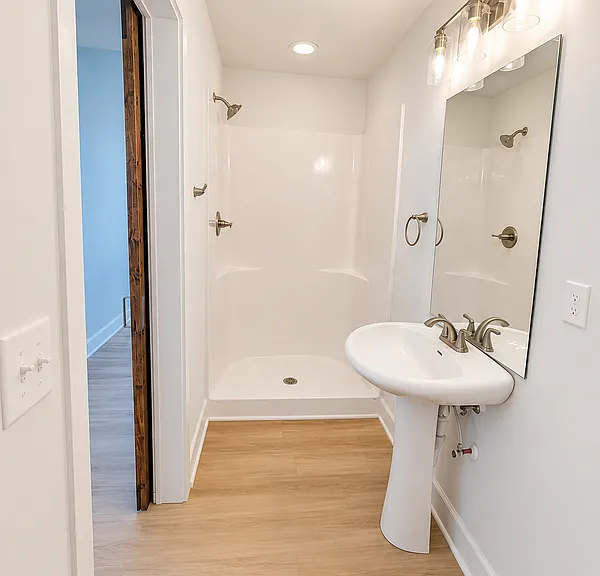 1541 Payne St #4 — Photo 6