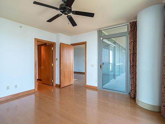 2nd image of 1 Miranova Pl APT 2015
