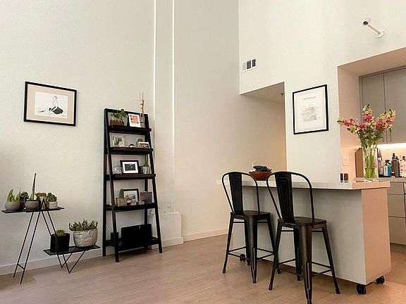 Movable kitchen island.