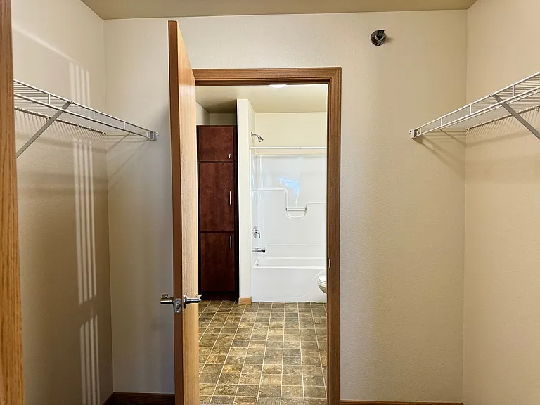 West Lake III Apartments — Photo 179