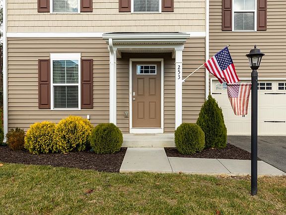 4th image of 253 Claybrook Dr