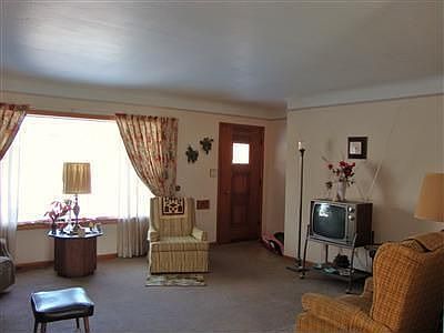 3rd image of 21781 Briarwood Dr