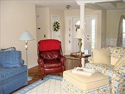 3rd image of 3349 Victoria Ct