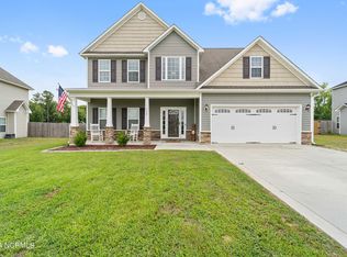 135 Prelude Dr, Richlands, NC 28574