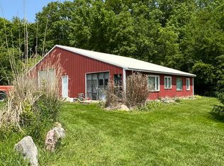 7530 Warren Woods Rd, Three Oaks, MI 49128