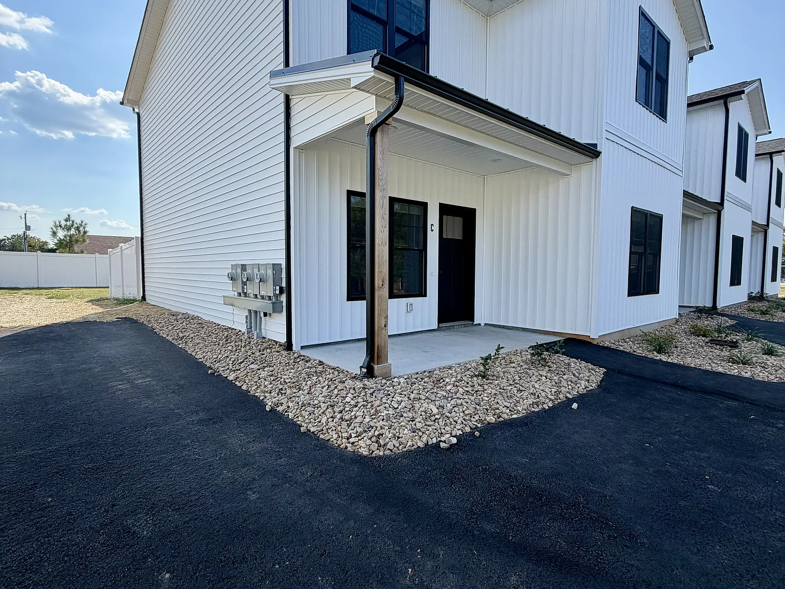 118 Beechwood Drive - C — Photo 1