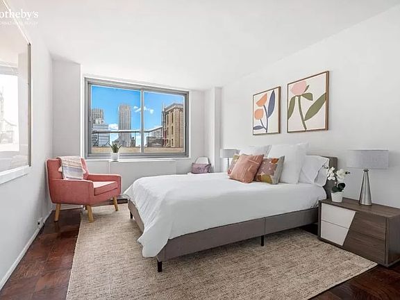 4th image of 2025 Broadway APT 19D