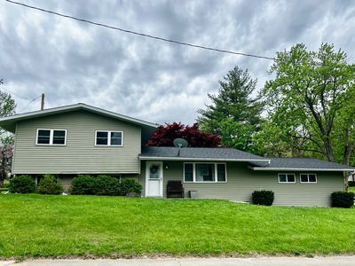 72 Edgelea Dr, Clinton, IL, 61727