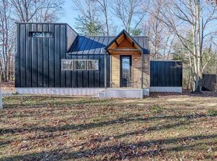 136 Ridge Ln, Monterey, TN 38574