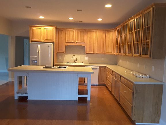 Kitchen with Island