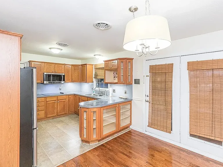 705 Holston Rd — Photo 6