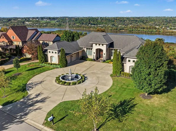 610 Rivershore Dr, Hebron, KY 41048
